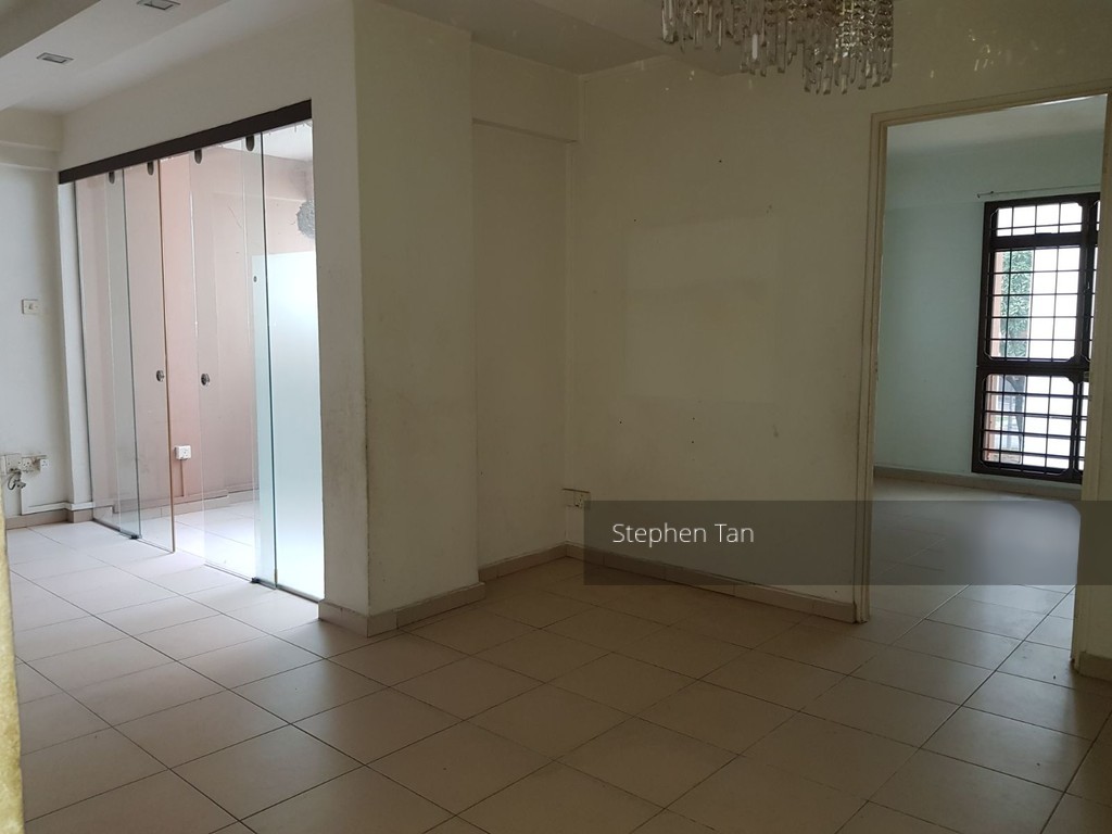 Woodlands Drive 14 thumbnail photo